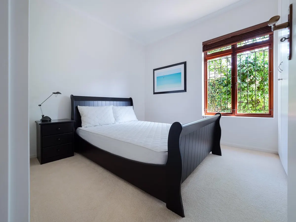 Colour Drenching Explained: Can It Work in a Small UK Bedroom?